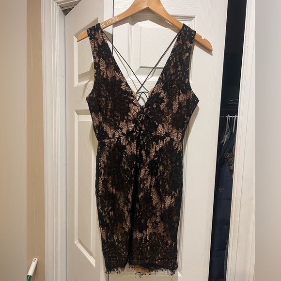Black Lace mini dress - Picture 7 of 7